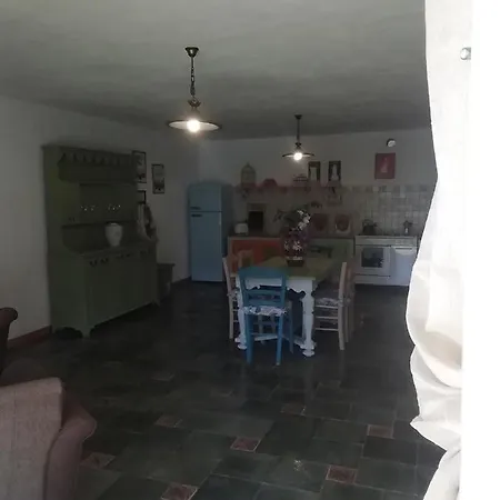 Casa Vacanze Con Piscina Punta Lizzu