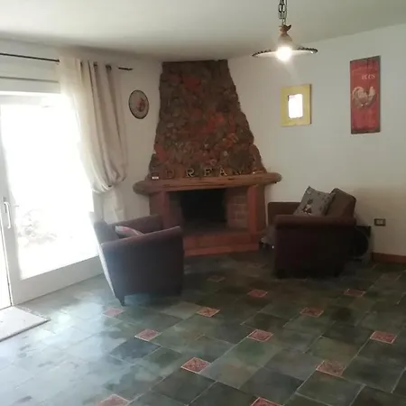 Apartamento Casa Vacanze Con Piscina Punta Lizzu La Caletta